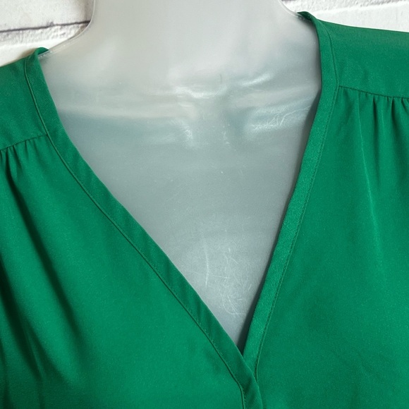 PLEIONE women v-neck long sleeve green blouse/size L - Picture 9 of 9